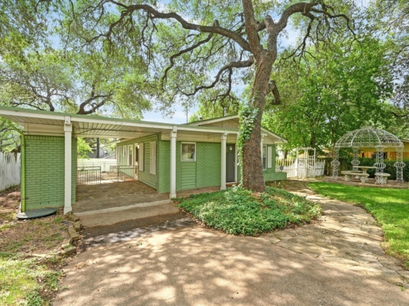 3103_South_Oak_Drive_0003