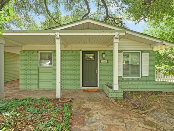 3103_South_Oak_Drive_0004