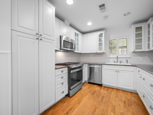3103_South_Oak_Drive_0011
