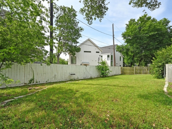 3103_South_Oak_Drive_0022