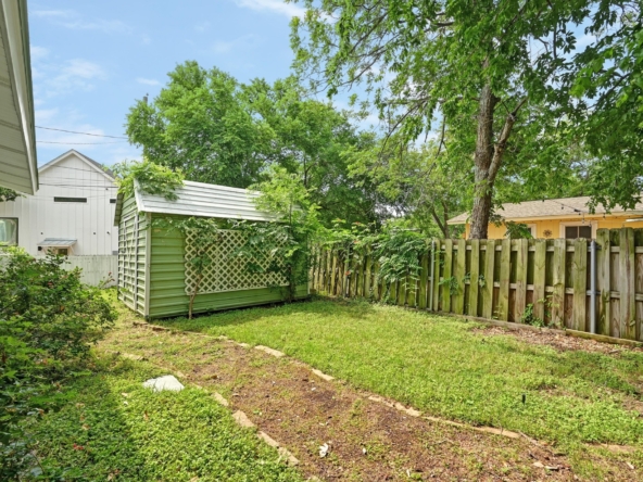 3103_South_Oak_Drive_0026