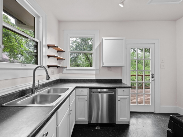 713_Patterson_Avenue_0012