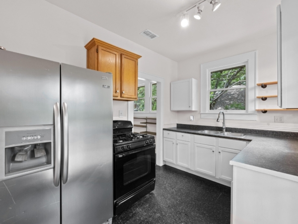 713_Patterson_Avenue_0013