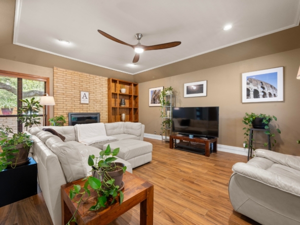 7303_Carlwood_Drive_0007