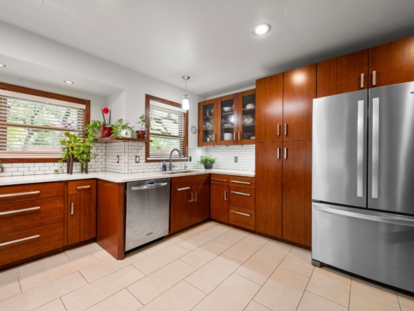 7303_Carlwood_Drive_0016