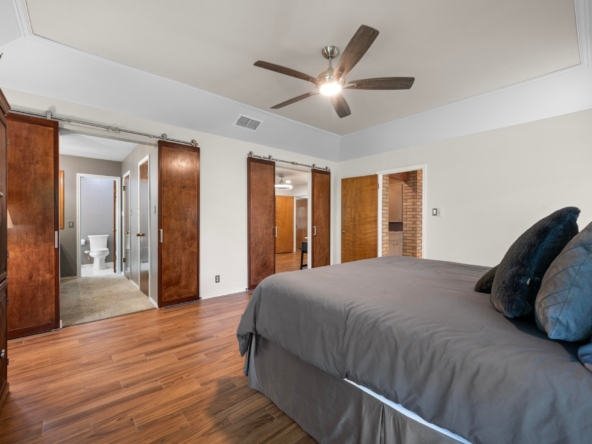 7303_Carlwood_Drive_0020