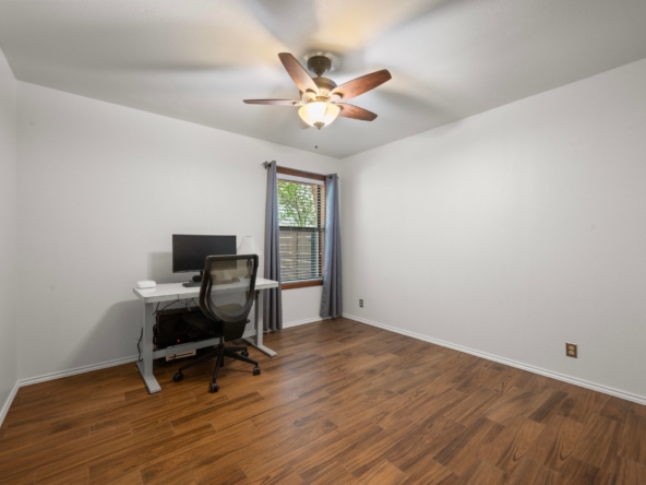 7303_Carlwood_Drive_0025
