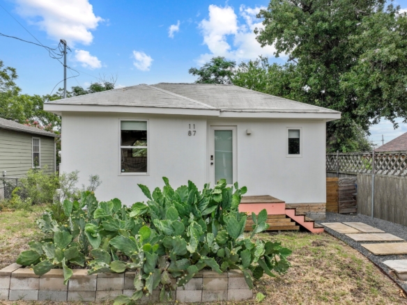 1187 Coleto St, Austin, TX 78702