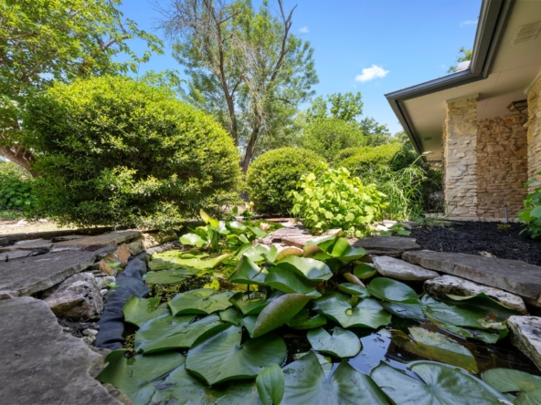 8006_Red_Willow_Drive_0003