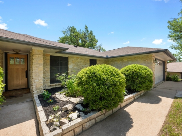 8006_Red_Willow_Drive_0004